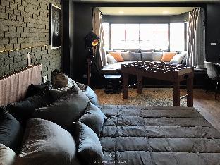 Stay in Style, Macho Man-cave Room @ Nimman #R911
