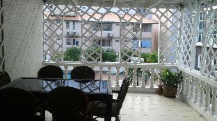 STUDIO  100 M   FROM BEACH ROAD