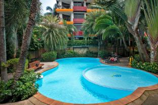 Stunning 60 sqm Studio at NaiHarn Beach Condo