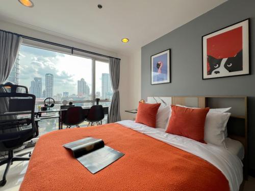 Stylish 2BR City View - BTS St.Louis - Ultra Fast Wifi