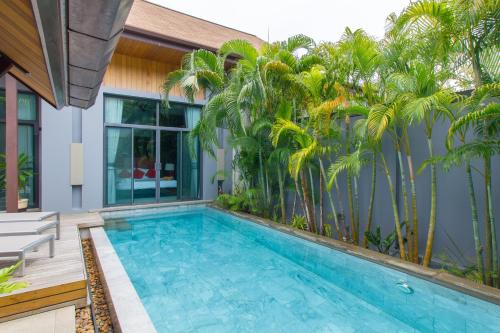 Stylish 3BR Pool Villa Onyx H4, Gated Residence, Near Rawai &amp; Naiharn Beach