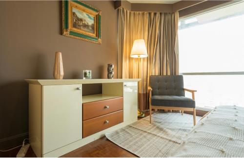 Sukhumvit Boutique Suite : Soi 13/ 10min. from BTS Nana station