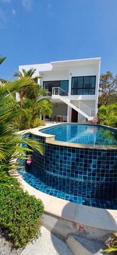 Suksan Villa 4