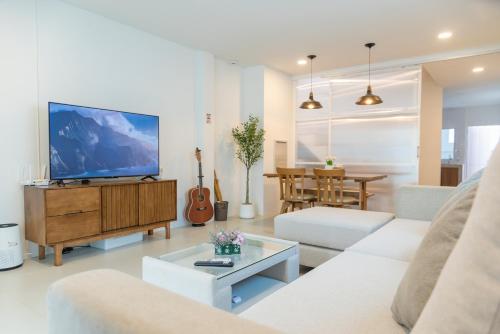 Sunny&#039;s Cozy Home