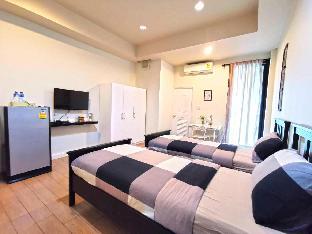 Superior Twin bed  by 26 bed and coffee