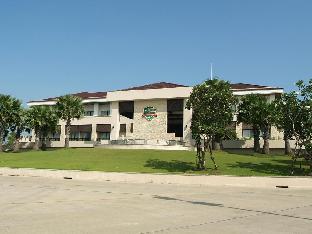 Suwan Golf &amp; Country Club
