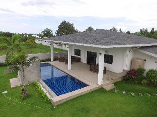 Swiss Pool Villa I Cha Am