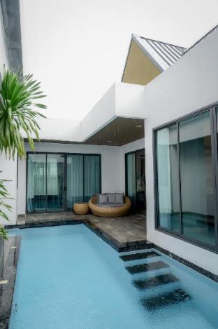 Synergy Grand Luxury Pool Villa