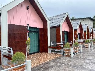 Tanaporn resort Bangsaphan