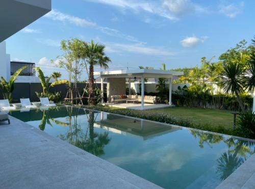 Tank Villa