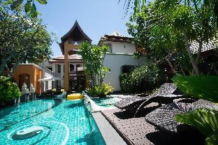 Thai style luxury swimming pool Holiday Villa