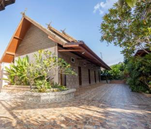 Thana Inn Hotel &amp; Garden