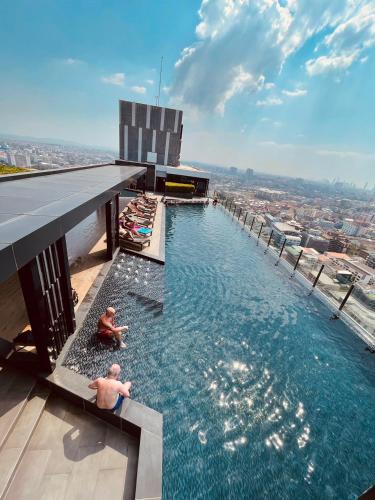 The base Central Pattaya 2 bed 2 bath by Numam