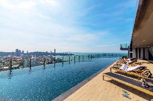 The Base Central Pattaya Beach Walking Street