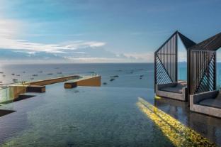 The Edge central pattaya ( the base 2)