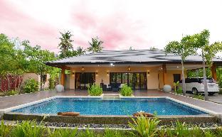 The Eight Green Pool Villa