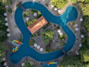 The Green Park Resort
