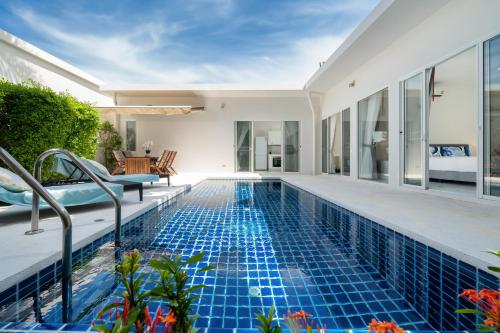 The Greens Phuket Villa with swimming pool 18