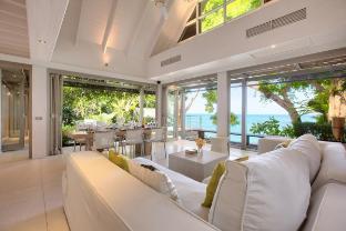 The Headland Villa 2, beachfront and sunset Samui