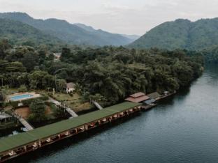 The Hub Erawan Resort