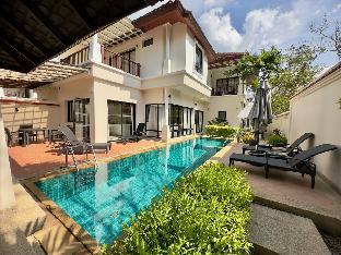 The large Villa laguna park