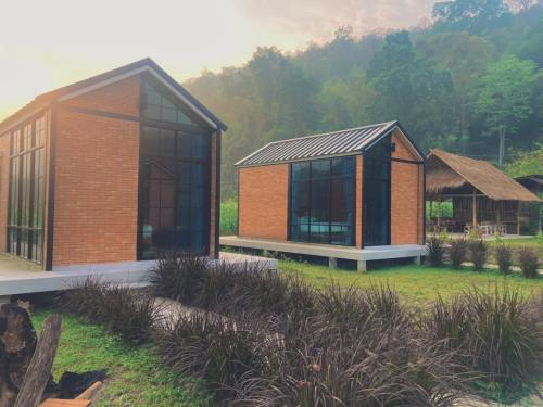 The Maewin Coffee &amp; Cottage Economy Double Room