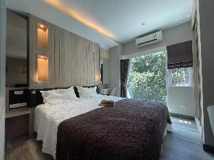 The new concept office plus close to night zoo