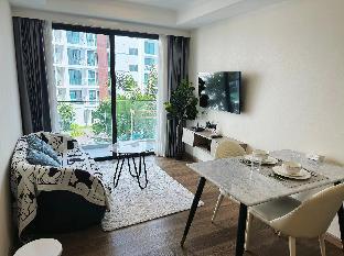 The One Chiang Mai No. 1 Luxury Pool View Resort Condo-D