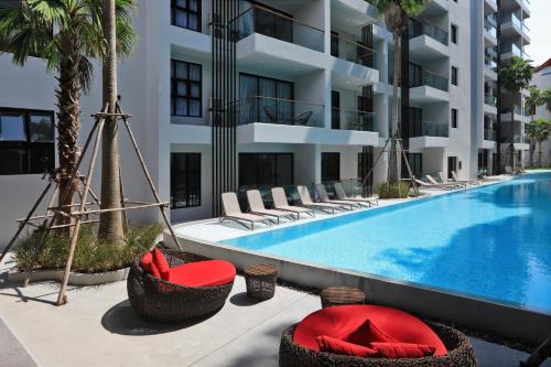 The Palmyrah Surin by Holy Cow, 1-BR, courtyard or pool view