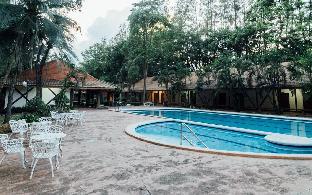 The Pine Resort