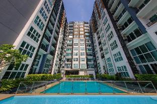 The Prio Condo Near Central Airport Plaza