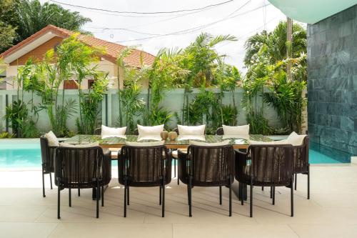 The Quintessential Luxury Experience: Villa Brianna Luxuria 1