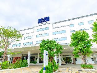The Rich Hotel