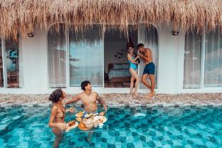 The Sea Breeze Pool Villa Bangphra Bangsaen