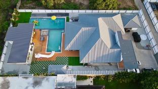 The Shinning Pool Villa