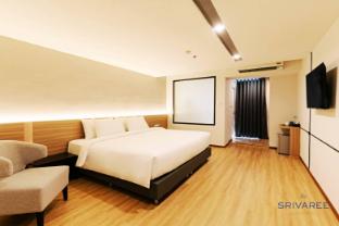 The Srivaree Suvarnabhumi Airport Hotel