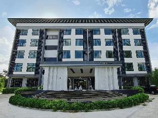 The Sun Hotel Roiet