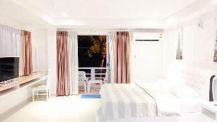The White House Dongtarn Beach Jomtien Pattaya l