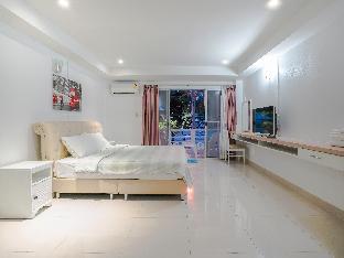 The White House Dongtarn Beach Jomtien Pattaya ll