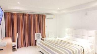 The White House Dongtarn Beach Jomtien Pattaya lll