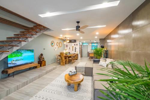 The White Lotus Condo 2br - Walk To Beach