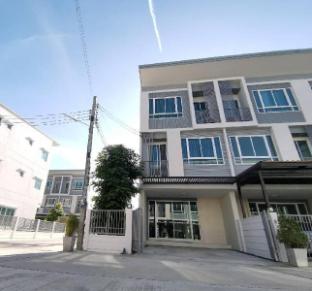 The Y Guest House (IMPACT Arena)