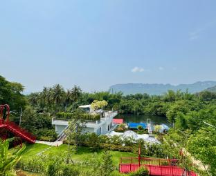 Thebest Capsule Resort