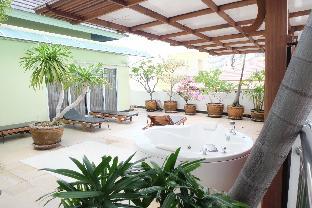 Thep apartment