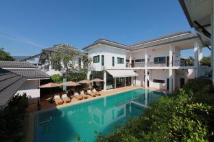 Thonglor Spa Villa Hotel