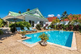 Three Bedroom Beachfront Villa Baan Rim Haad