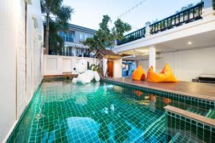 Three Bedroom Pool Villa 2  km from Walking street