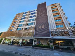Three Seasons Bangkok