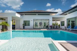 Tropical 4BR Pool Villa Destiny in NaiHarn
