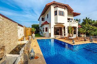 Tropical 6 Bedroom Villa (Sanctuary)
